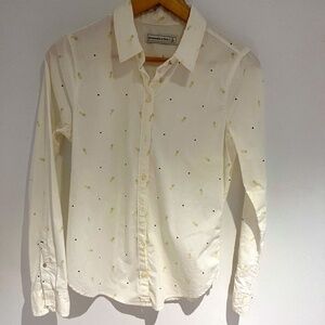 Abercromie and Fitch tailored long sleeve collard shirt